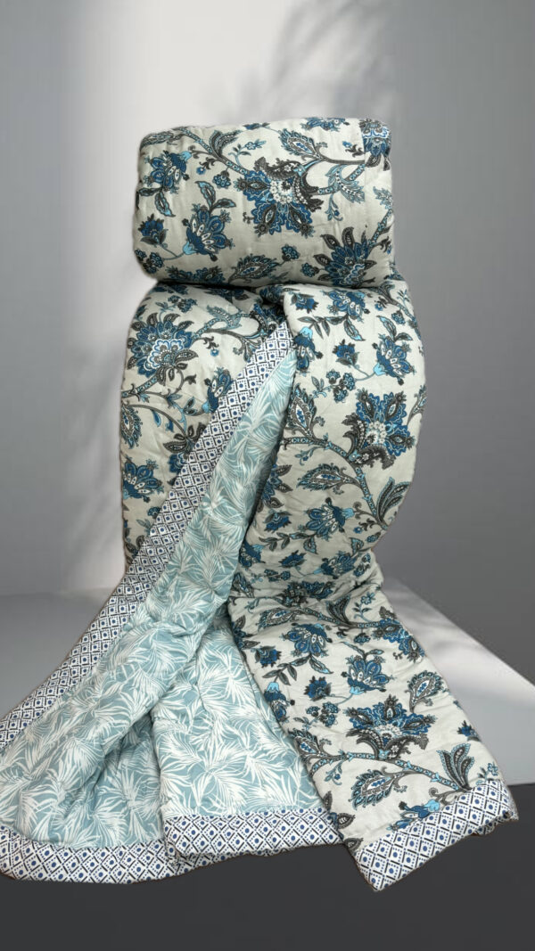 GREY FLORAL RAZAI